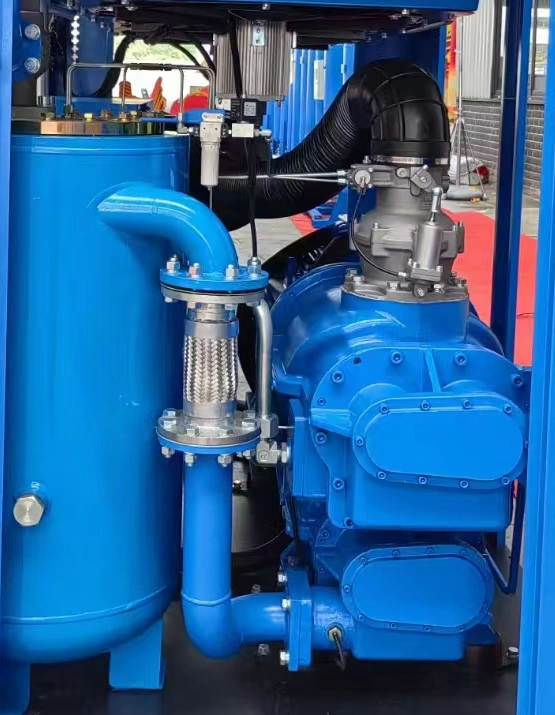 Oil separator vessel and two-stage airend / high-pressure connection.